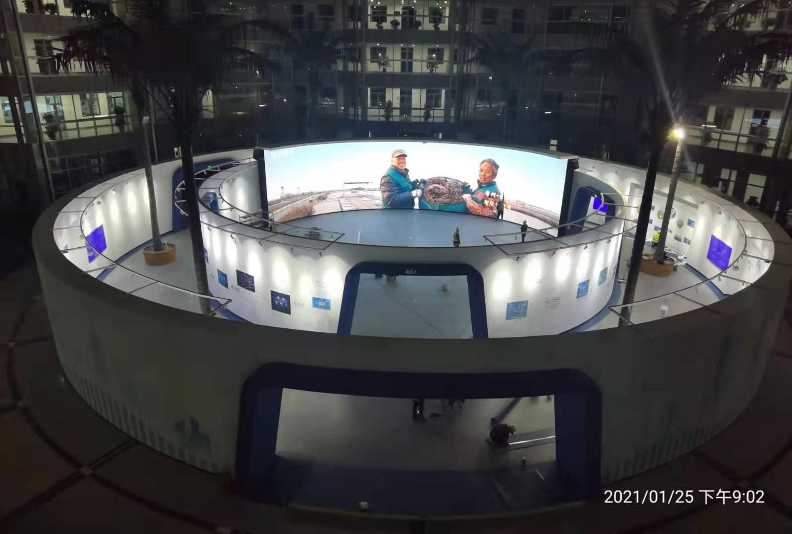 南京新能源展厅200平方室内P2全彩显示屏项目