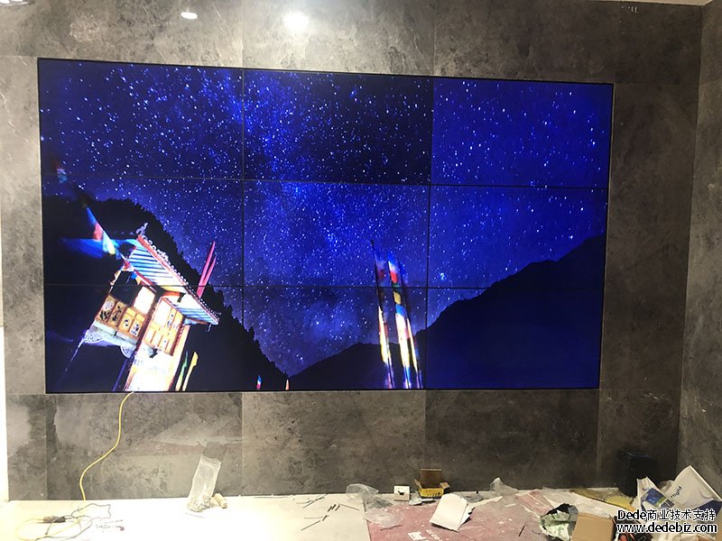 上海真北路美凯龙商场3*3液晶拼接屏项目