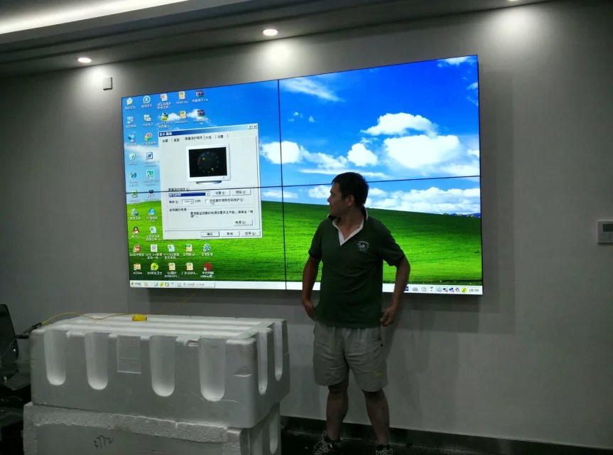 天马赛车大屏拼接屏_三星液晶屏拼接_大屏拼接